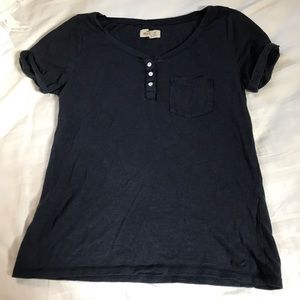 🌟3 for $10🌟 Navy Hollister Top